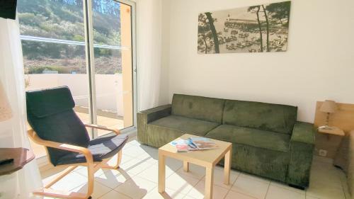 Planguenoual Apartment | Terrasse vue mer- Face aux falaises et au GR34