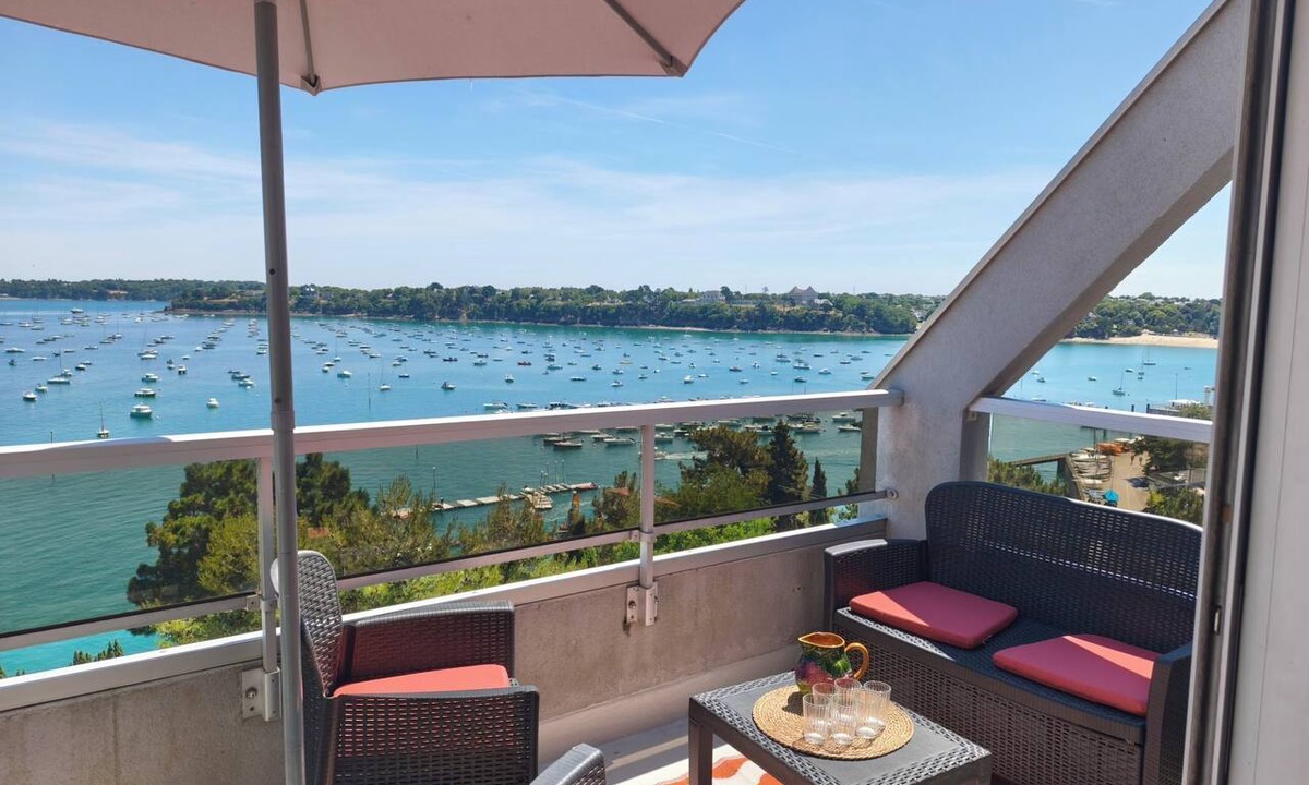 Dinard Apartment | Terrasses d'Emeraude by Interhome