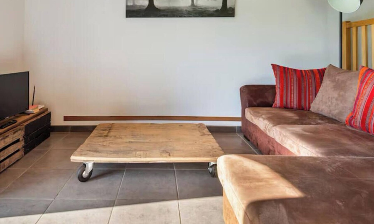 Marcillac-Vallon House | The barn in the heart of the valley