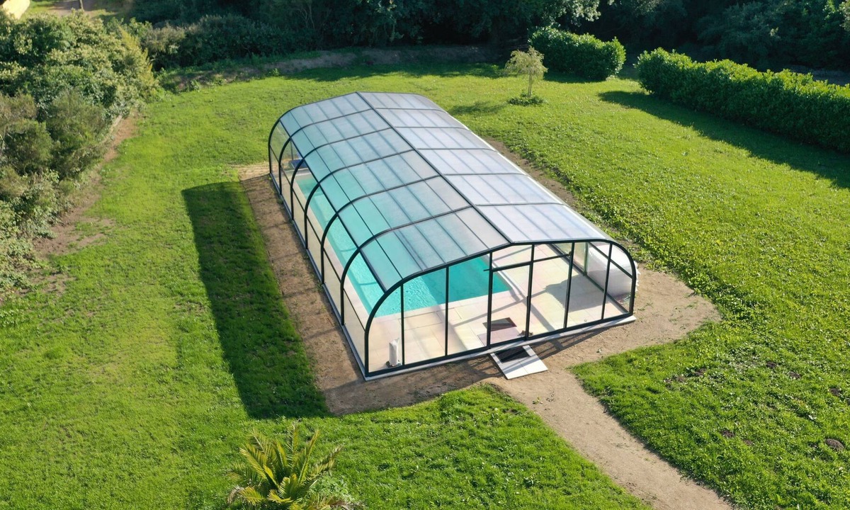Guerlesquin House | The countryside 20 minutes from the beaches, cottage with swimming pool