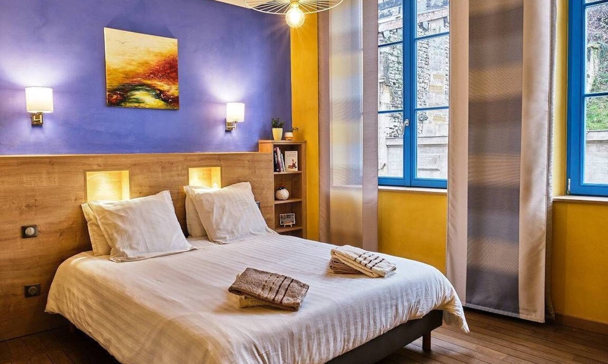 Bar-le-Duc Bed & Breakfast | The host of the crown