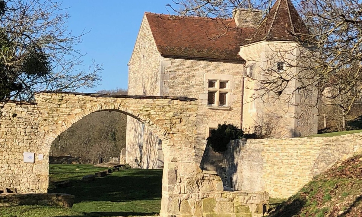 Pimelles Other | The Manoir de Pimelles is located in Burgundy 2h15 from Paris