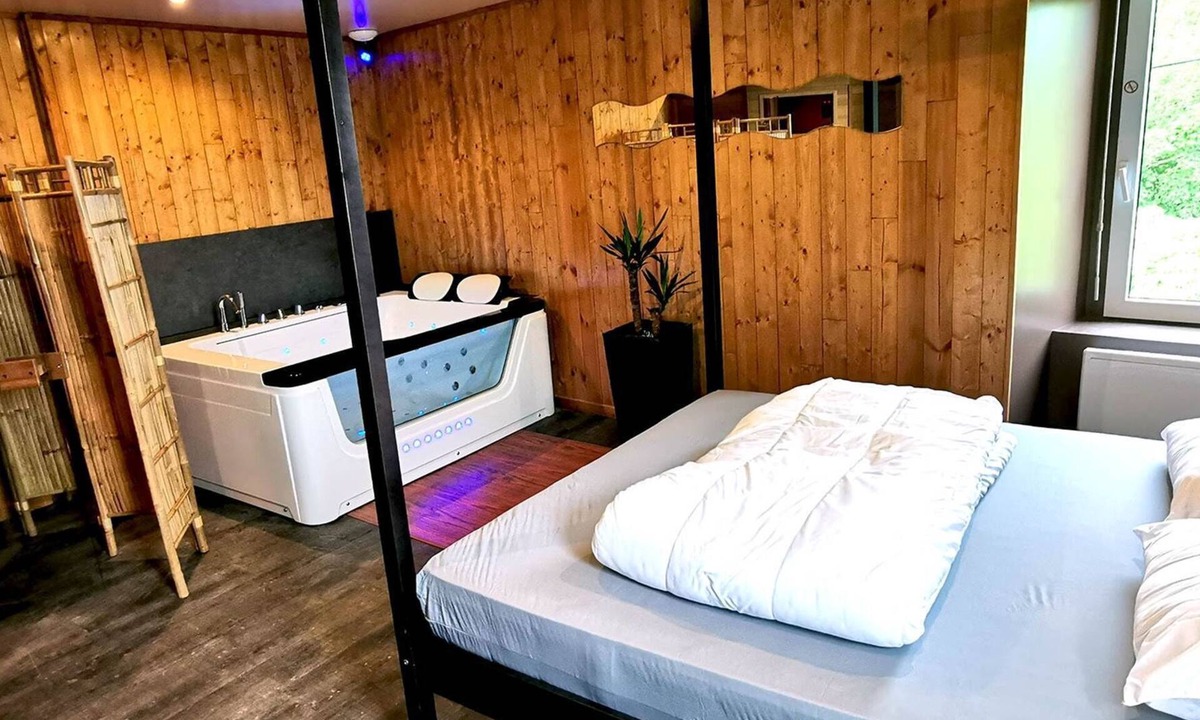 Etables-sur-Mer Ski Chalet | The Nature & Spa Suite (55m2 - 1bed - 2pers)