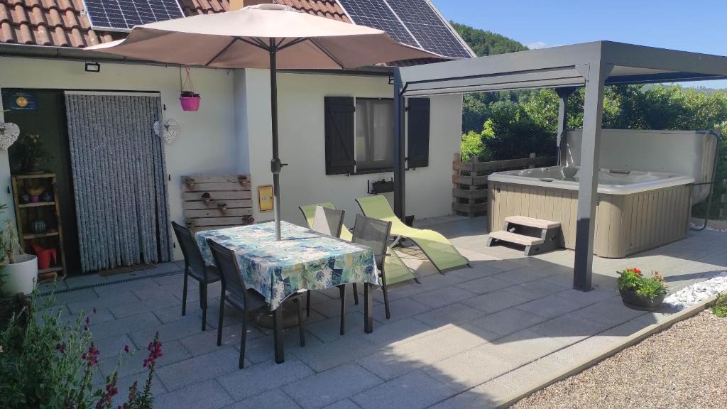 Saint-Philippe House | The Primevères Home - SPA