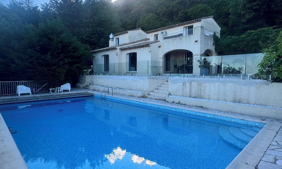 La Garde-Freinet House | Three-bedroom villa in the heart of nature with sea view and heated pool
