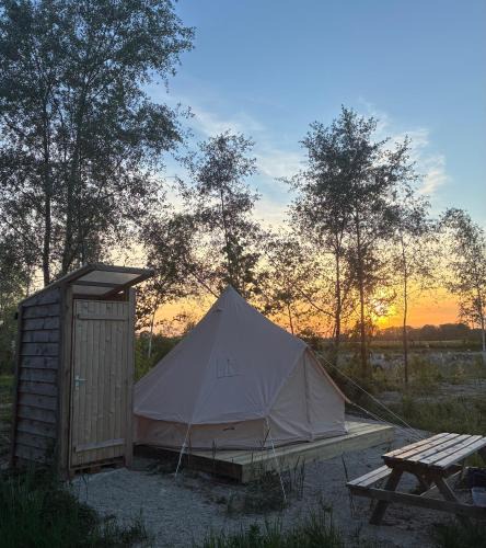 Clerey Other | Tipi du lac