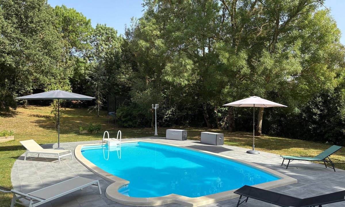 Maurens House | Toit Pour Vous in Maurens – Relaxing Village Getaway with Garden and Pool