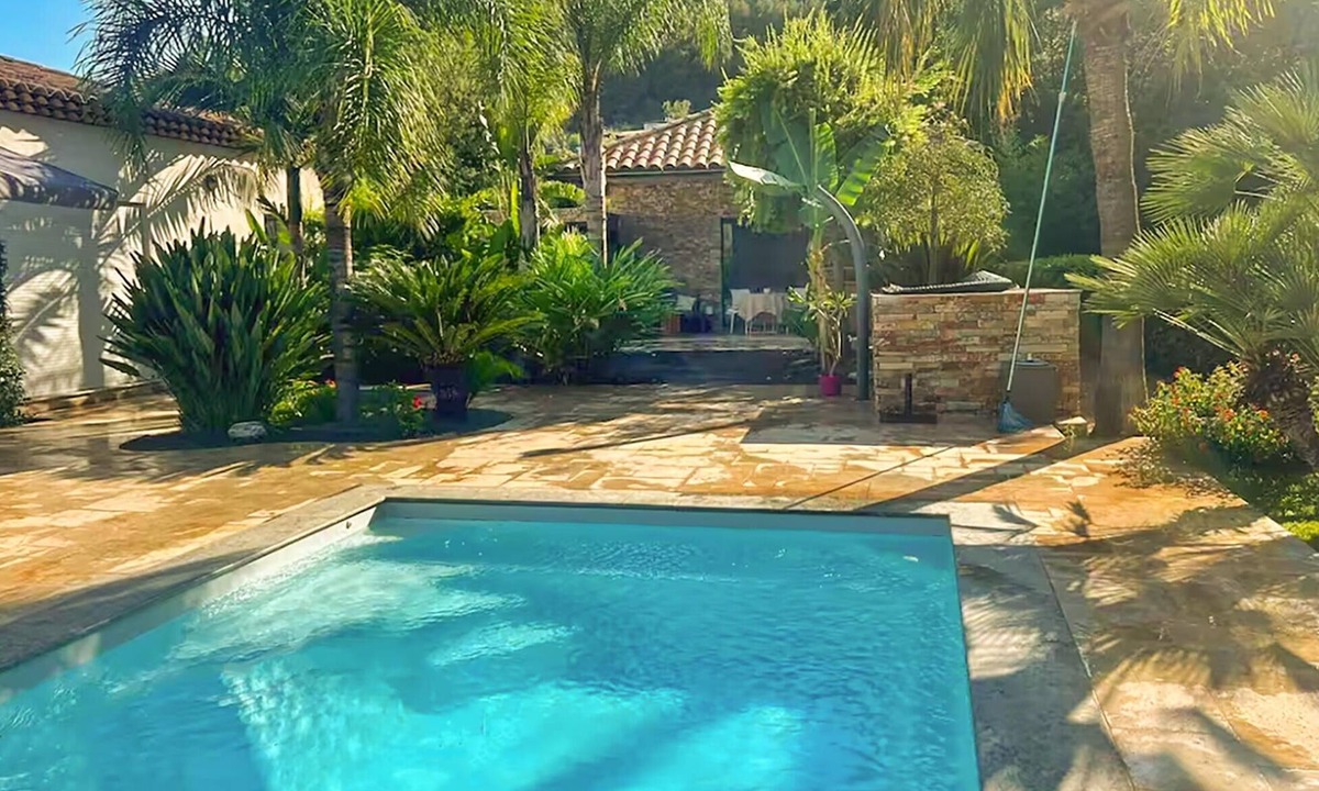 Sollies Pont House | Très beau gîte piscine - spa