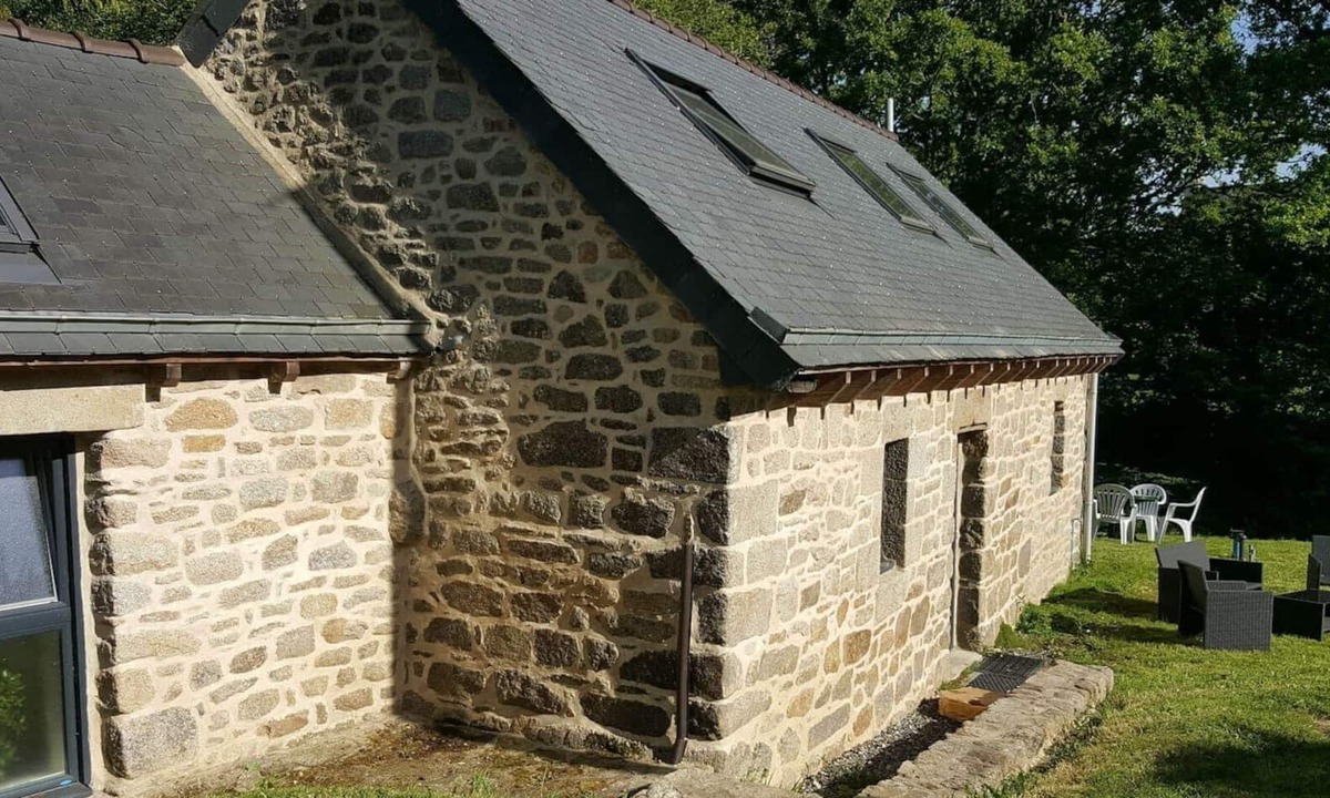 Ploumilliau House | Typical house from 1830 with character