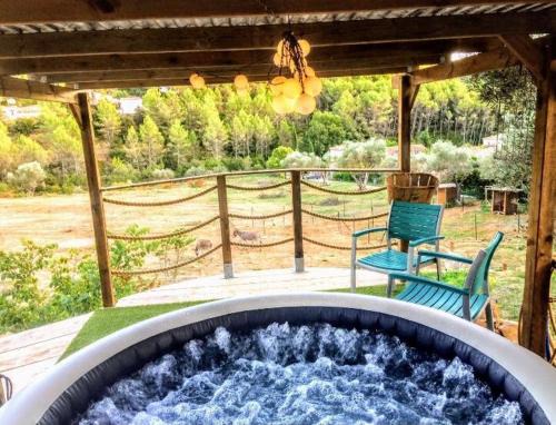 Le Beausset House | Un brin dfolies, bohème , nature, piscine chauffée de Pâques à Toussaint , spa , sauna, yoga ,massage