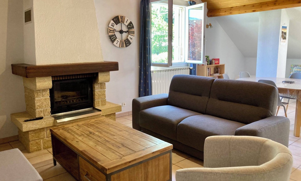 Aste Apartment | Vacation rental with a view of the Pic du Midi, located along the river, ideal for families and sports enthusiasts