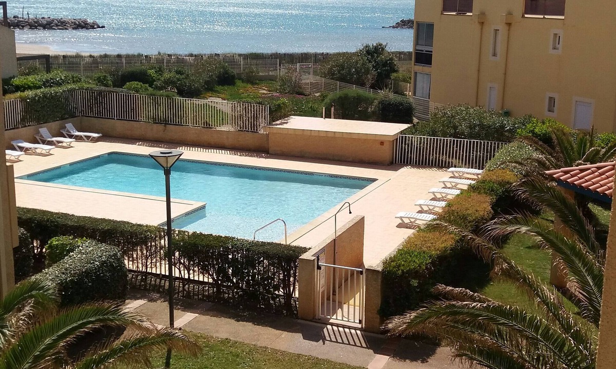 Valras-Plage Apartment | Valras Alizéa Beach direct beach residence with pool