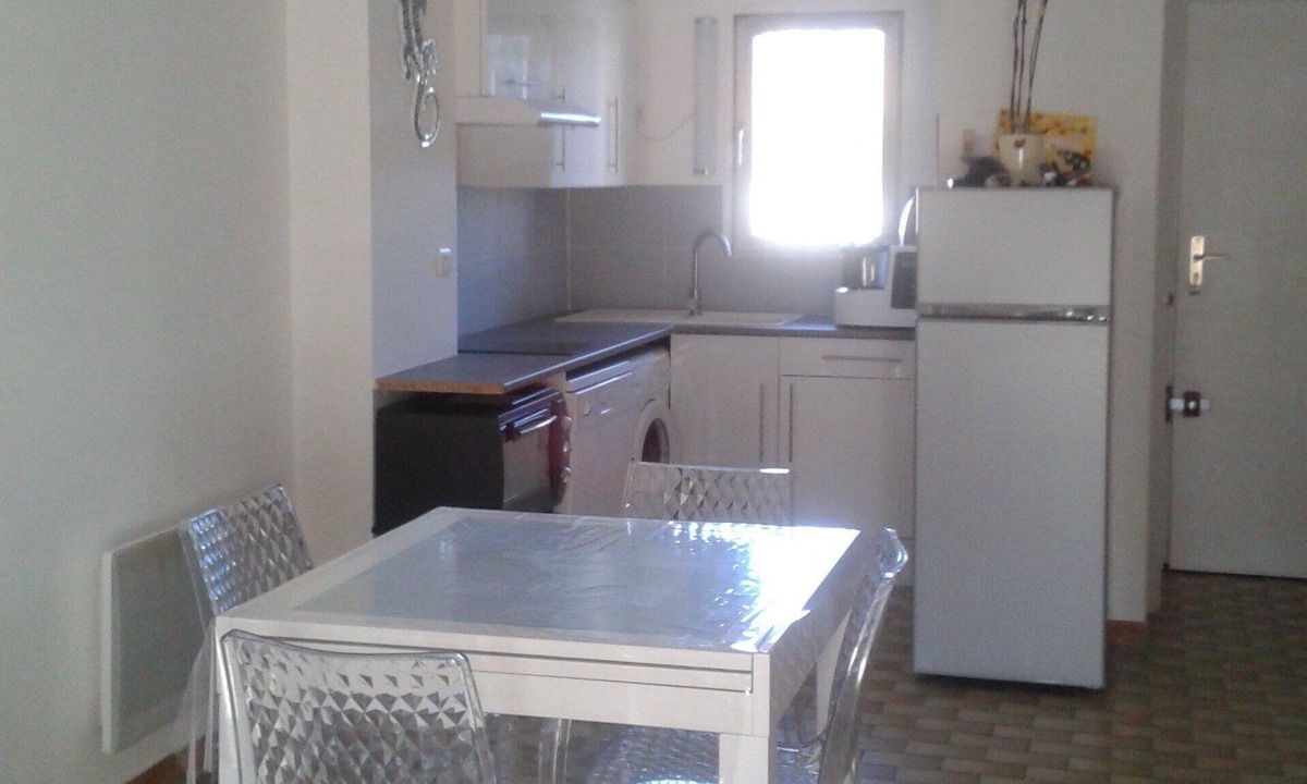 Valras-Plage House | Valras-Plage, seasonal rental T3 house, quiet area 200m from the beach