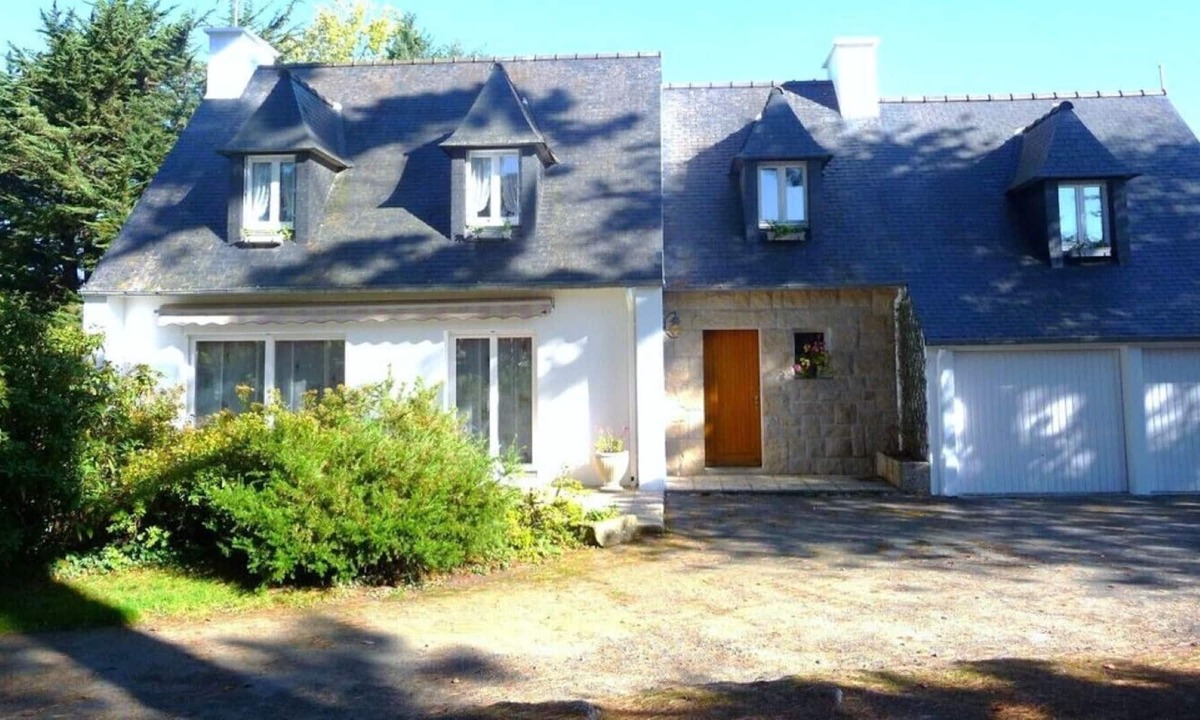 Lannion House | Very comfortable quiet house for 12 people, near sea and city