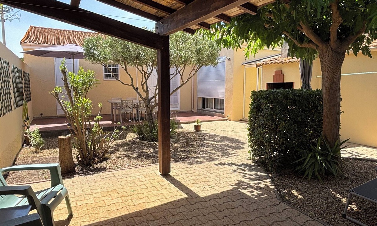 Valras-Plage House | Very quiet, 437 yards away from a large sandy beach
