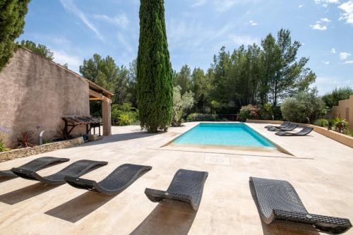 Le Beausset Villa | Villa de charme en campagne avec piscine privée et nature luxuriante