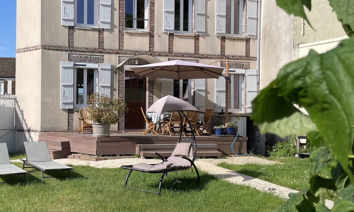 Fontaine-la-Gaillarde House | Villa Fontaine with heated indoor pool