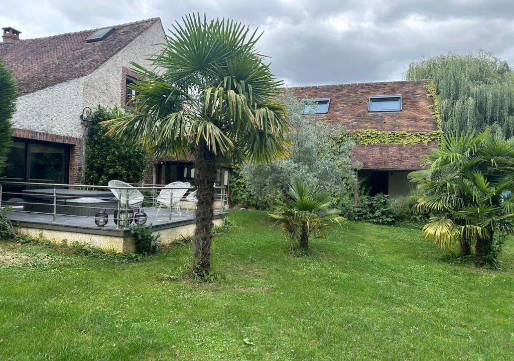 Paron Villa | Villa Oana - Heated Pool - Jacuzzi