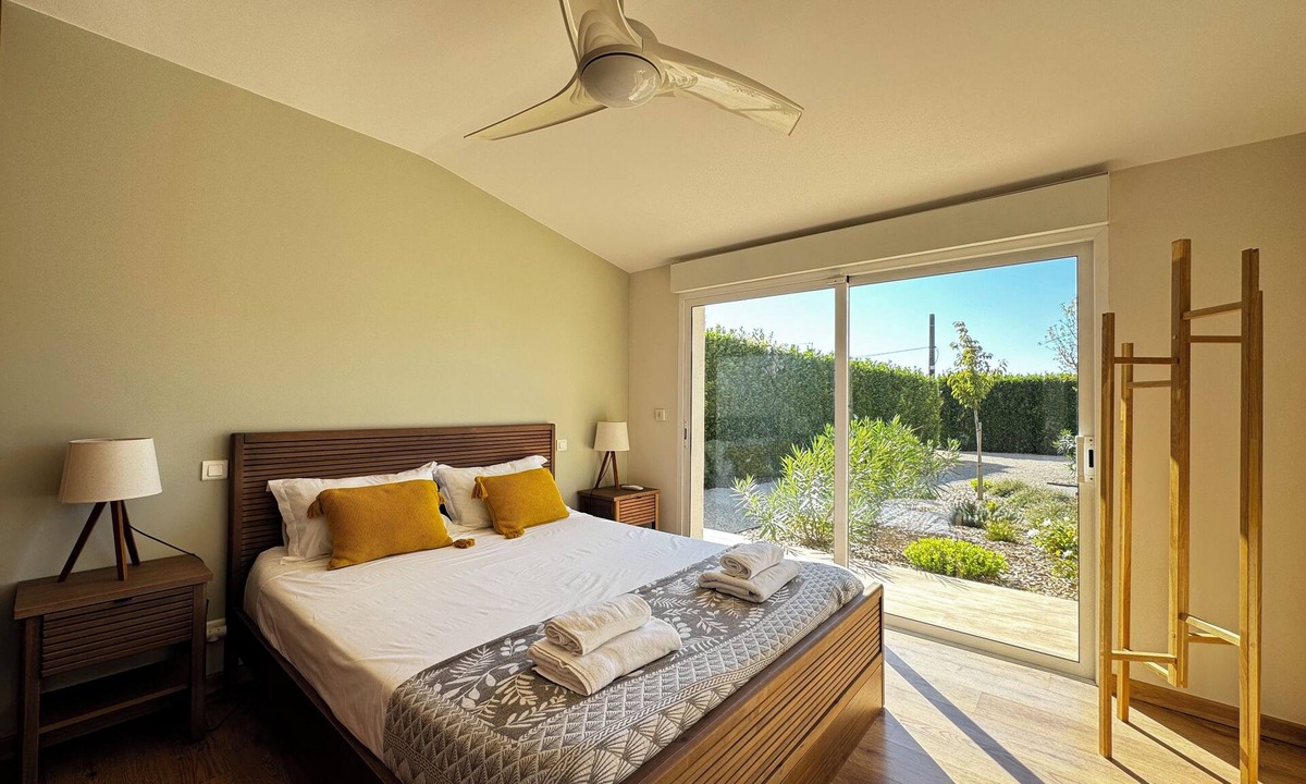 Rochefort-du-Gard House | Villa Rochevida - Swimming pool - Air conditioning - BBQ - Petanque
