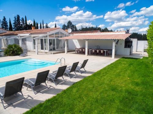 Meynes Villa | Villa spacieuse et élégante à Meynes avec piscine privée