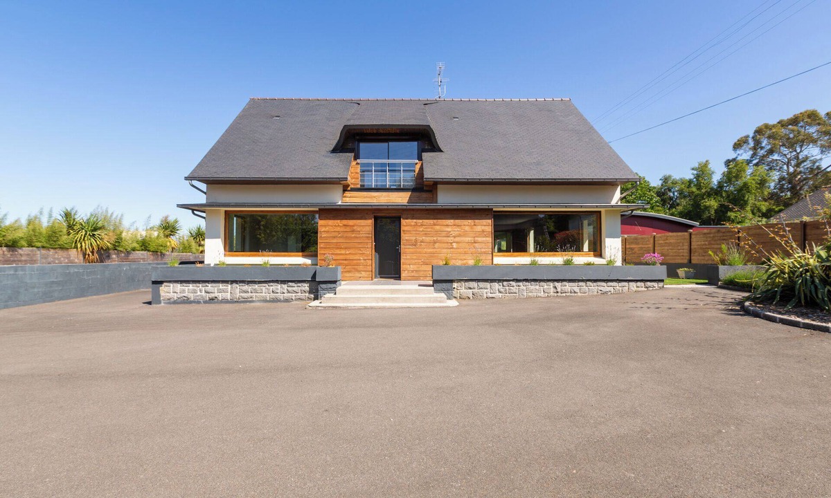 Plerin Villa | Villa Ty Rozair, 15 persons 300m² near Rosaires beach