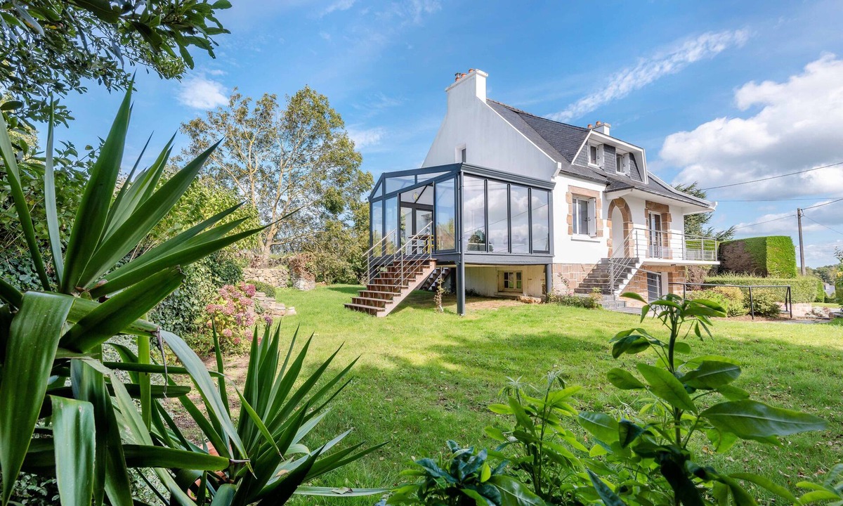 Plougasnou House | Villa Victorine: 8 pers. veranda near the wild coast