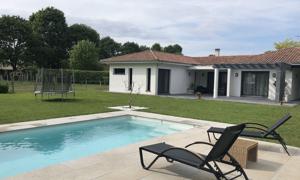 Saubion House | Villa with swimming pool and petanque court: large exterior not overlooked