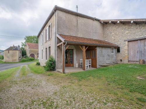 Nouart House | Vintage Holiday Home in Nouart