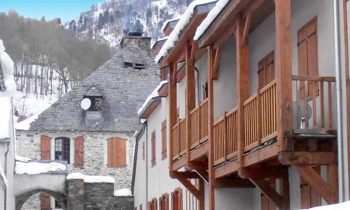 Vignec Apartment | Wifi, 1st floor, swimming pool, balcony, tv, 35m², Saint Lary Soulan