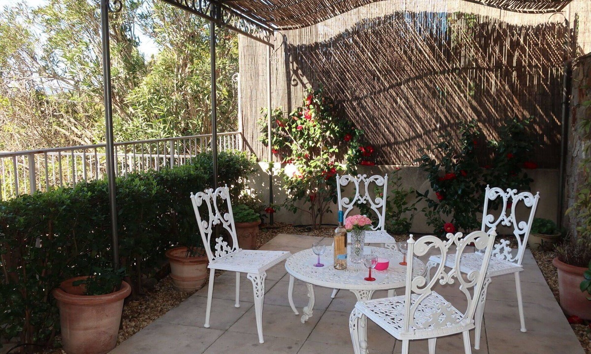 Grimaud House | Wonderful villa for 4 people with WIFI, TV, terrace and panoramic view