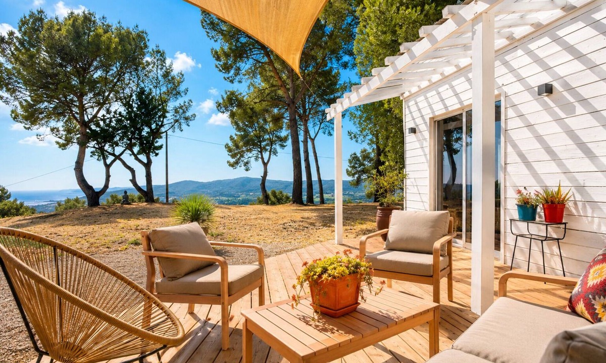 Le Beausset House | Wooden house/Swimming pool/Private Guinguette/Sea view/Air conditioning/Jacuzzi optional