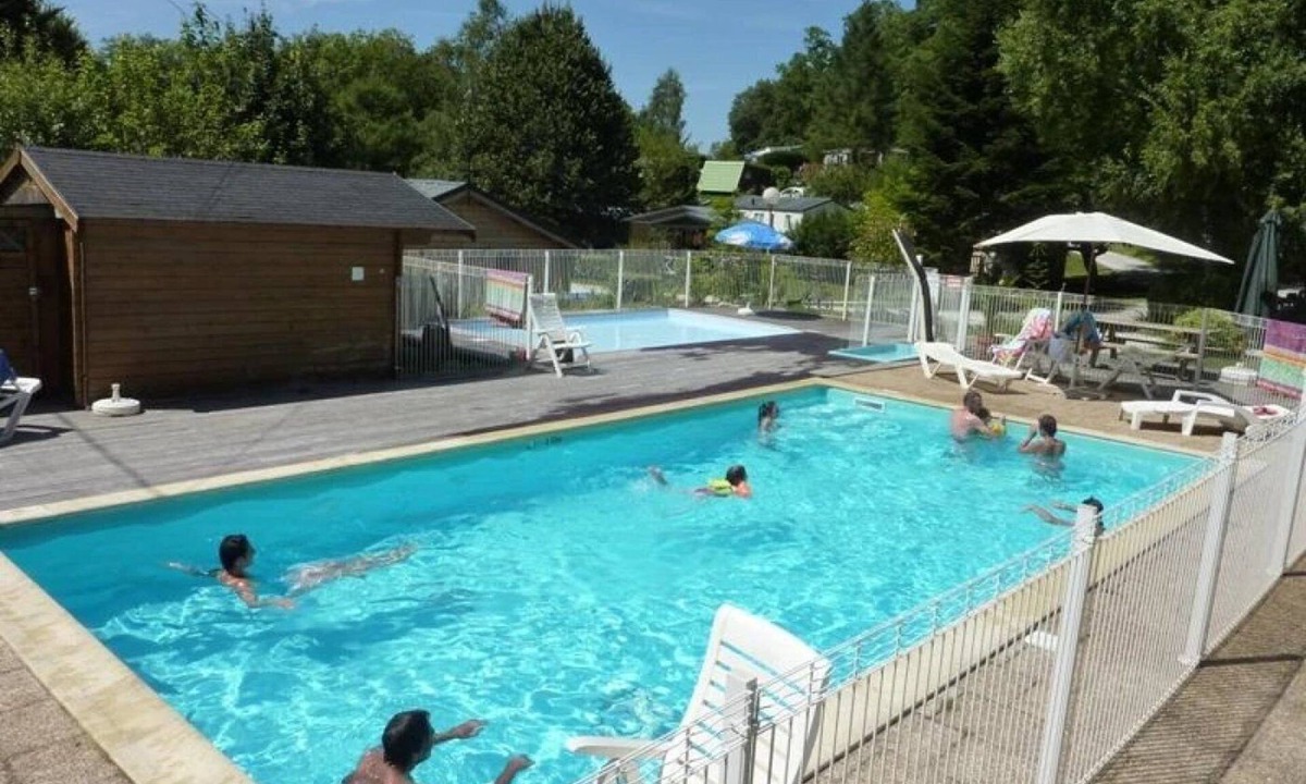 Louvie Juzon House | ZEcamping 3* chiens acceptés hammam piscine chauffée