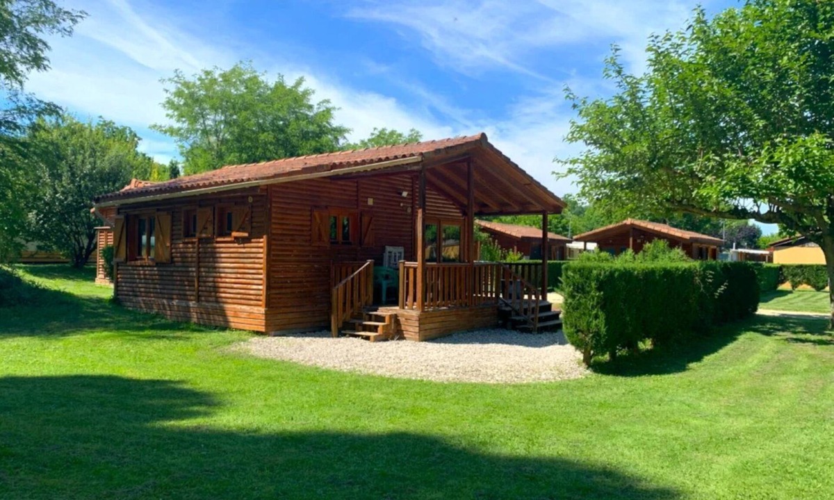 Casties-Labrande Ski Chalet | ZEcamping 3 étoiles piscine animaux acceptés animations locatif 41m2 6 pers