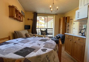 100m from resort center, 4th floor, tv, ski locker, 25m², Sauze - Super Sauze