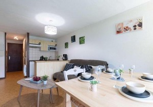 Appartement 8 personnes avec balcon sud, navette télécabine à proximité, Saint-Lary-Soulan - FR-1-296-388