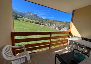Joli T2 au pied des pistes avec garage et balcon - FR-1-165A-138