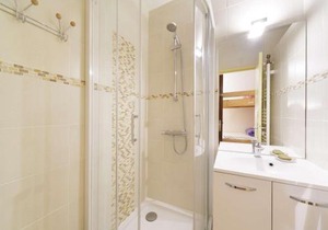 Studio 6 personnes pied des pistes avec balcon et vue montagnes - FR-1-400-28
