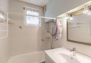 T2 cabine 6 pers avec balcon, parking privé, proche commodités et stations de ski - FR-1-402-122