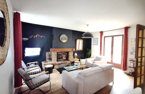 Cazaux-Layrisse House | à 10 mn de Luchon, Maison au Calme Pour un Séjour en Famille ou Entre Amis