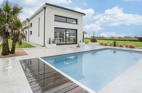 Mauron House | Ôde en Brocéliande - Maison pour 14 avec piscine
