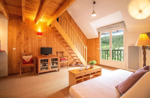 Bagneres-de-Bigorre Apartment | 1-Bedroom Apartment with Mezzanine (Sleeps 5)