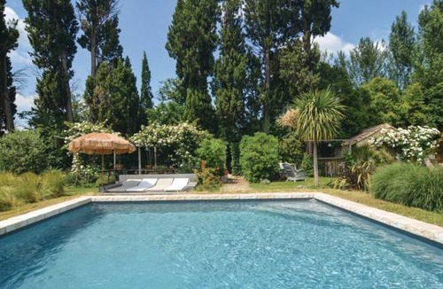 Cabannes Apartment | 1 bedroom accommodation in Cabannes