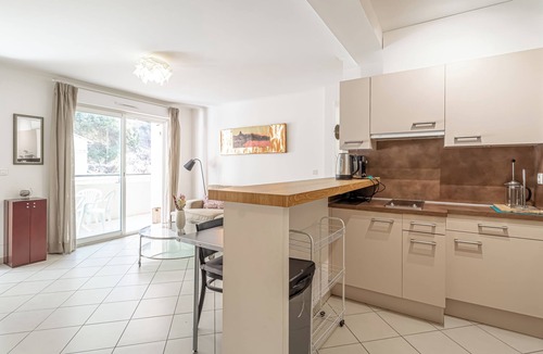 Beausoleil Condo | 1 bedroom apartment Near Monaco Train Station