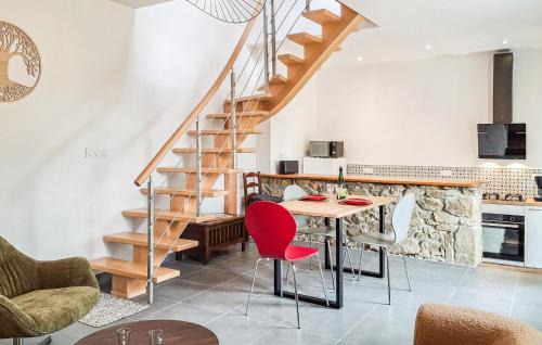 Rospez House | 1 Bedroom Pet Friendly Home In Rospez