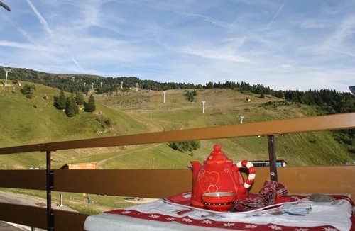 Chamrousse Apartment | 100m from resort center, 1st floor, view ski slopes, balcony, tv, 40m², Chamrousse