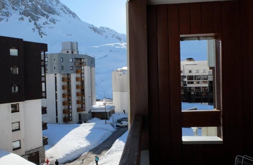 Val Claret Apartment | 100m from resort center, 4th floor, balcony, tv, ski locker, 37m², Tignes