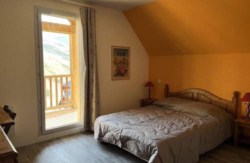 Peyragudes Apartment | 100m from resort center, Ground floor, jacuzzi, hammam, balcony, tv, ski locker, 55m², Peyragudes