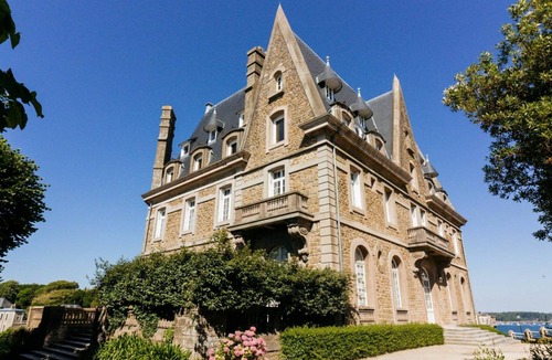 Dinard Apartment | 140 m² Apartment ∙ 3 bedrooms ∙ 6 guests