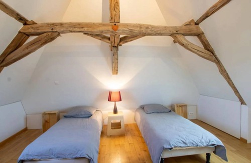 Saint-Pierre-de-Chignac House | 160 m² House ∙ 4 bedrooms ∙ 8 guests