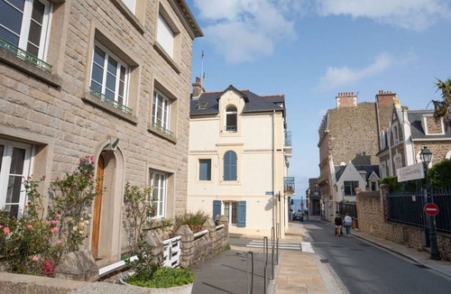 Dinard Apartment | 160 m² Apartment ∙ 4 bedrooms ∙ 8 guests